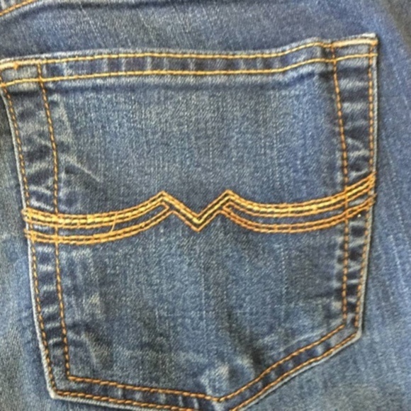 LUCKY BRAND SWEET N LOW JEANS (TAG 2/26) - Picture 7 of 8